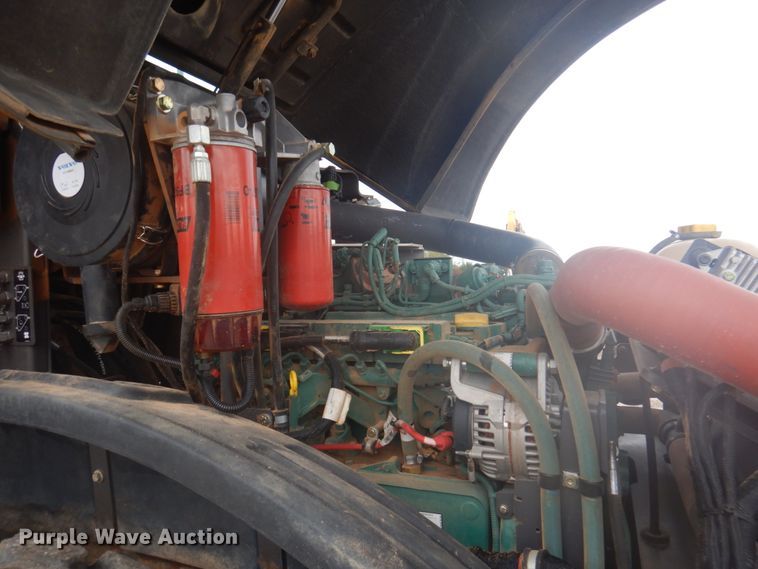 image for item DY9517 2014 Volvo SD115  vibratory single drum roller