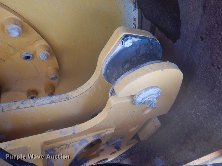 image for item DY9517 2014 Volvo SD115  vibratory single drum roller