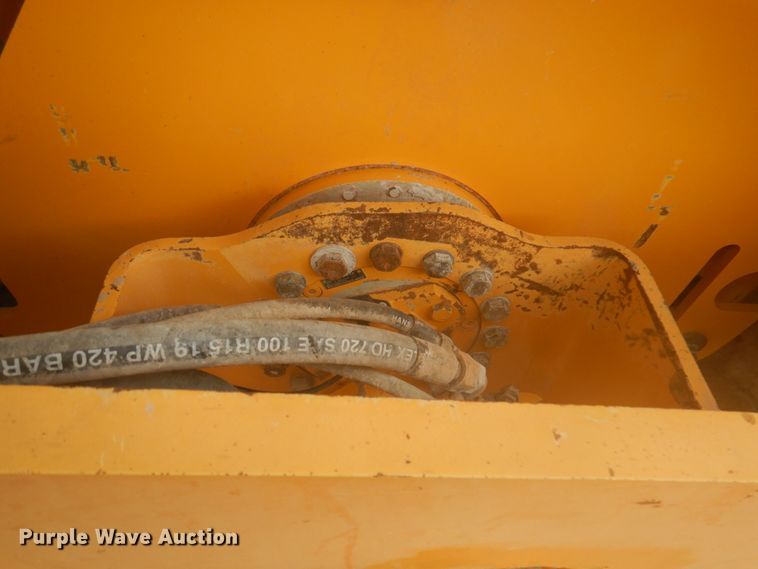 image for item DY9517 2014 Volvo SD115  vibratory single drum roller