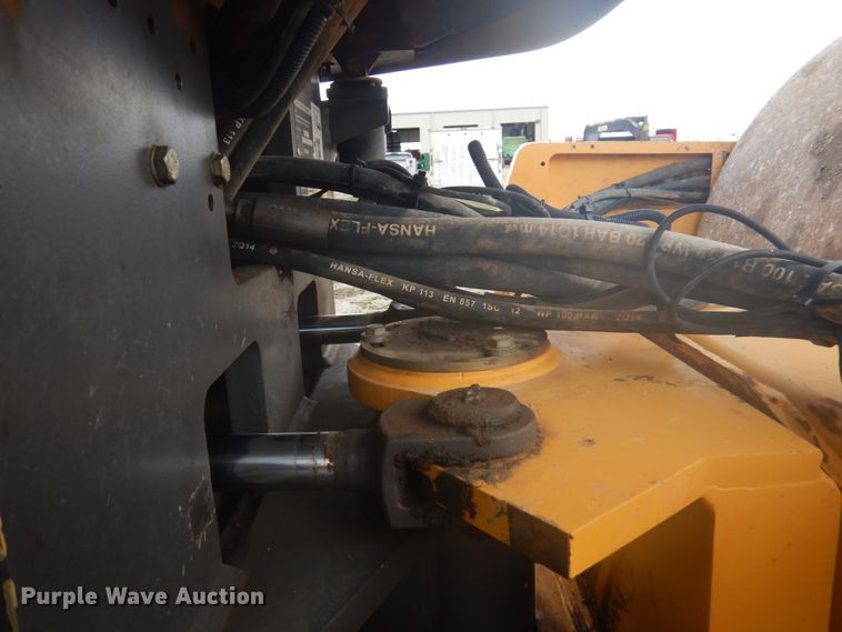 image for item DY9517 2014 Volvo SD115  vibratory single drum roller