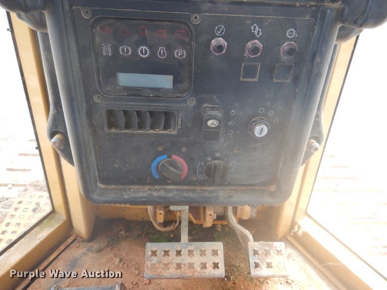 image for item DY9518 2006 Caterpillar D5N XL  crawler dozer