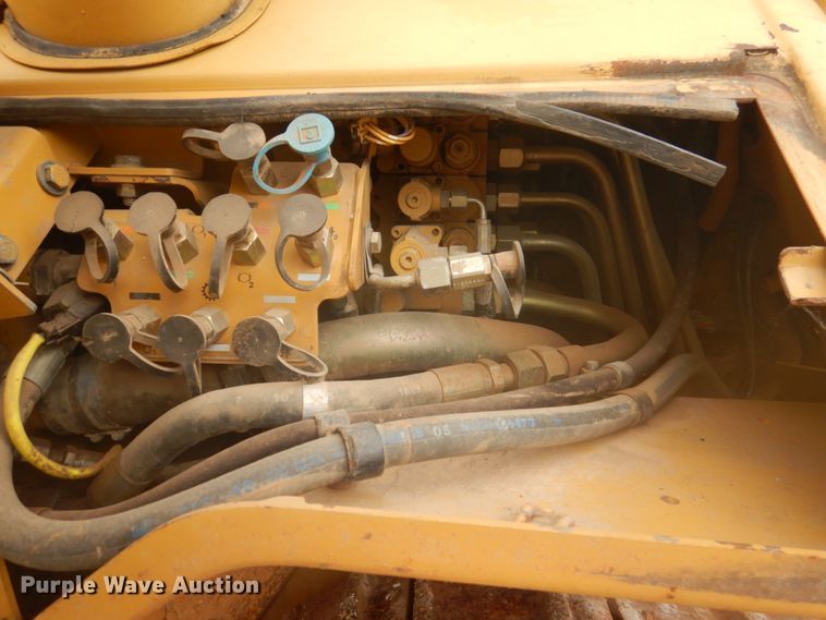 image for item DY9518 2006 Caterpillar D5N XL  crawler dozer