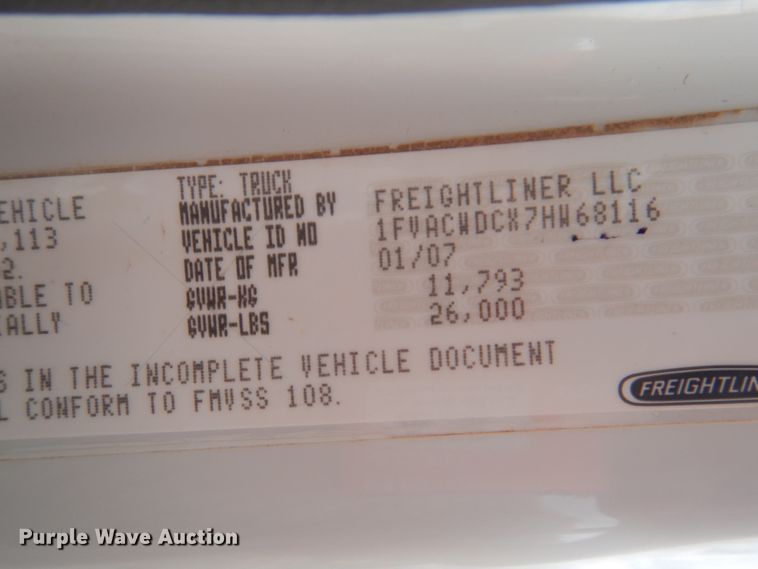 image for item DY9519 2007 Freightliner Business Class M2  tank truck