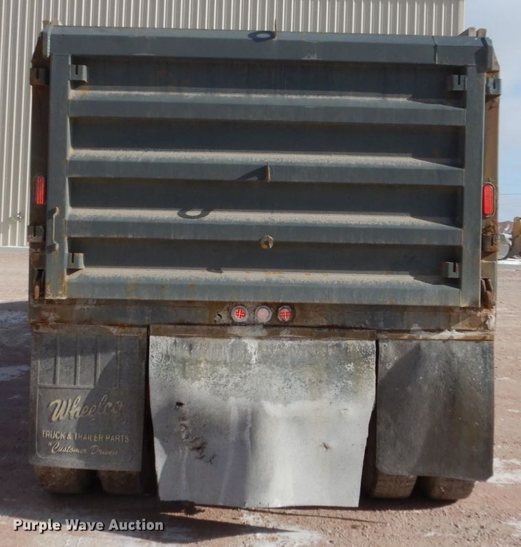 image for item EC9161 2002 Freightliner FL112 dump truck