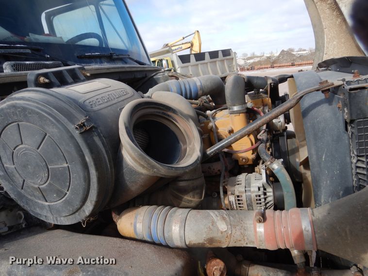 image for item EC9161 2002 Freightliner FL112 dump truck