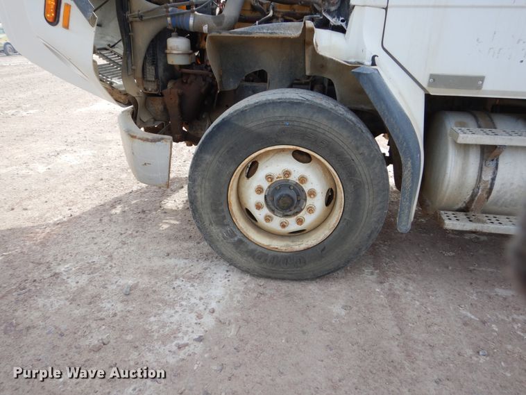 image for item EC9161 2002 Freightliner FL112 dump truck