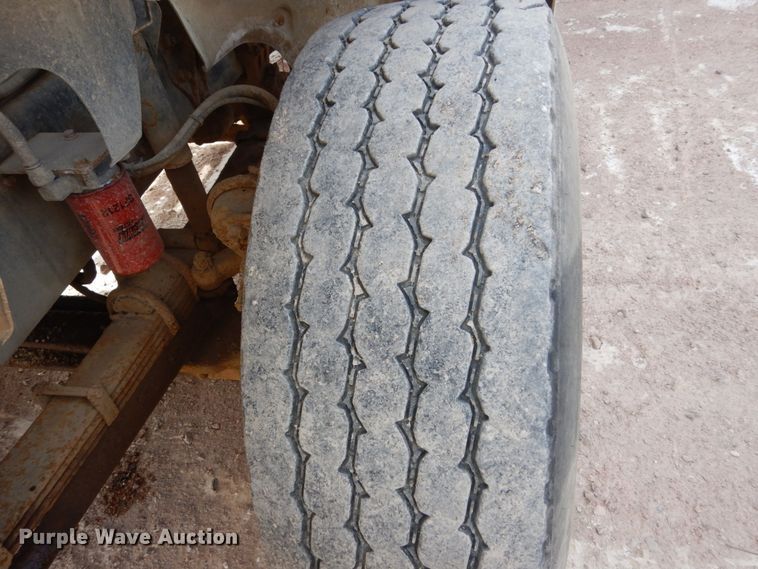 image for item EC9161 2002 Freightliner FL112 dump truck