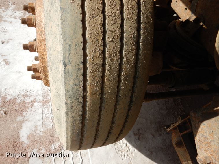 image for item EC9161 2002 Freightliner FL112 dump truck