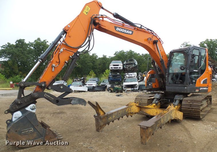 image for item EP9885 2018 Doosan DX140LCR-5  excavator