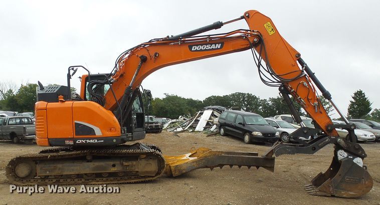 image for item EP9885 2018 Doosan DX140LCR-5  excavator