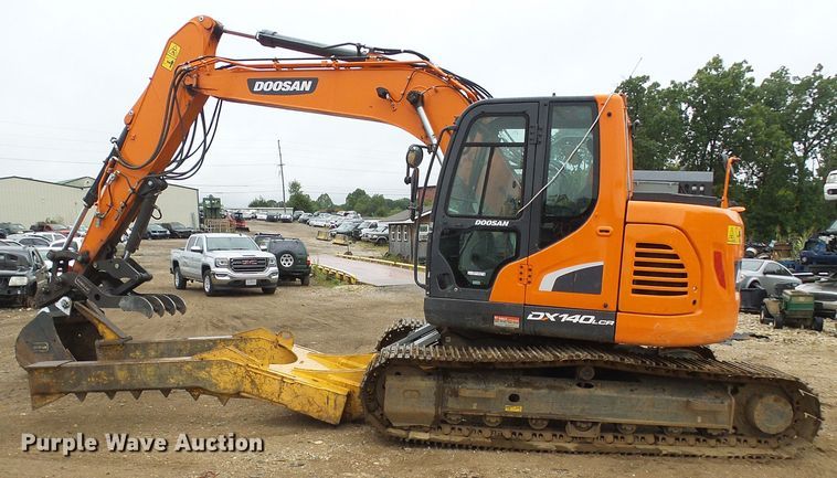 image for item EP9885 2018 Doosan DX140LCR-5  excavator