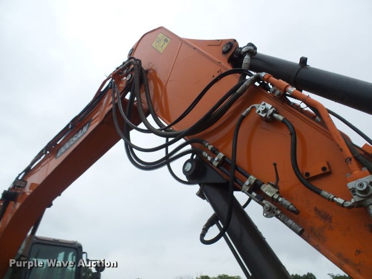 image for item EP9885 2018 Doosan DX140LCR-5  excavator