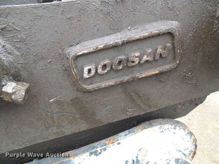 image for item EP9885 2018 Doosan DX140LCR-5  excavator