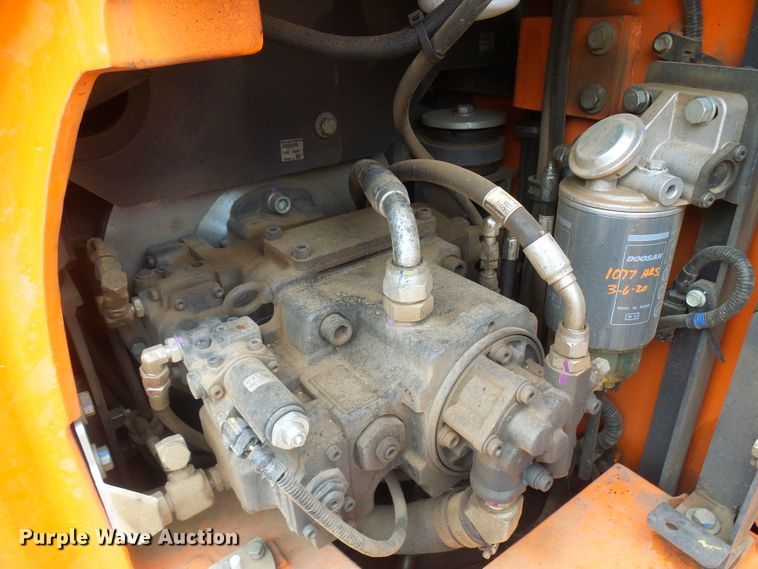 image for item EP9885 2018 Doosan DX140LCR-5  excavator