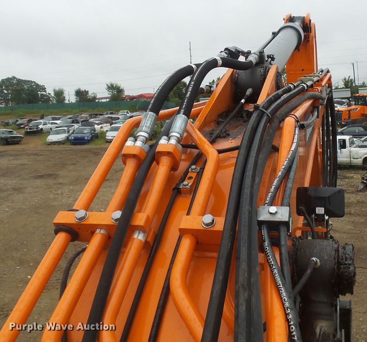 image for item EP9885 2018 Doosan DX140LCR-5  excavator