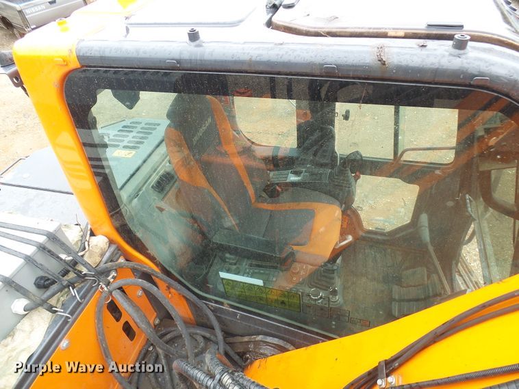 image for item EP9885 2018 Doosan DX140LCR-5  excavator