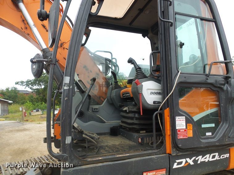 image for item EP9885 2018 Doosan DX140LCR-5  excavator