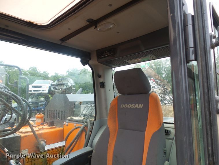 image for item EP9885 2018 Doosan DX140LCR-5  excavator
