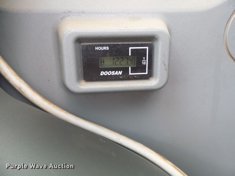 image for item EP9885 2018 Doosan DX140LCR-5  excavator