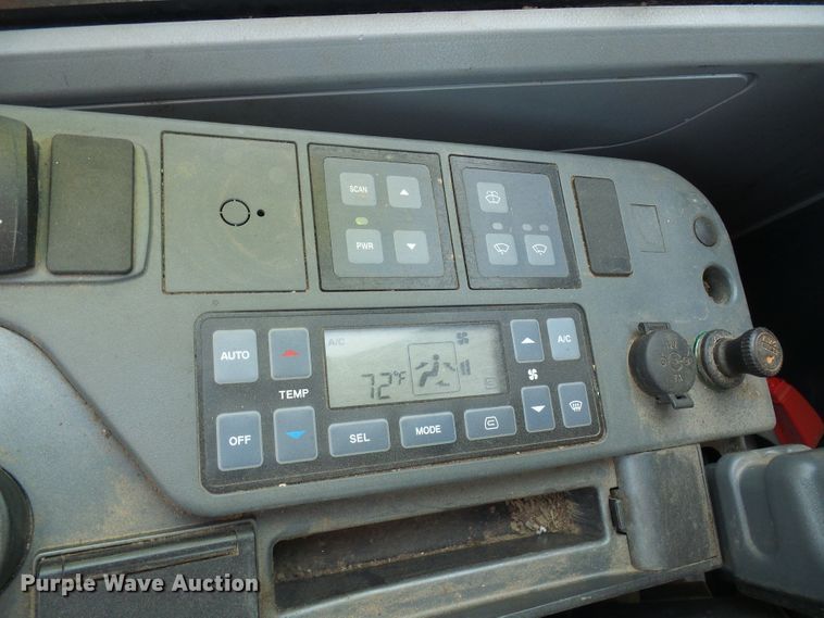 image for item EP9885 2018 Doosan DX140LCR-5  excavator