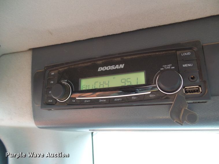 image for item EP9885 2018 Doosan DX140LCR-5  excavator