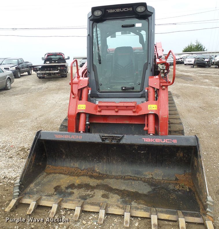 image for item EP9886 2019 Takeuchi TL12V-2  tracked skid steer loader