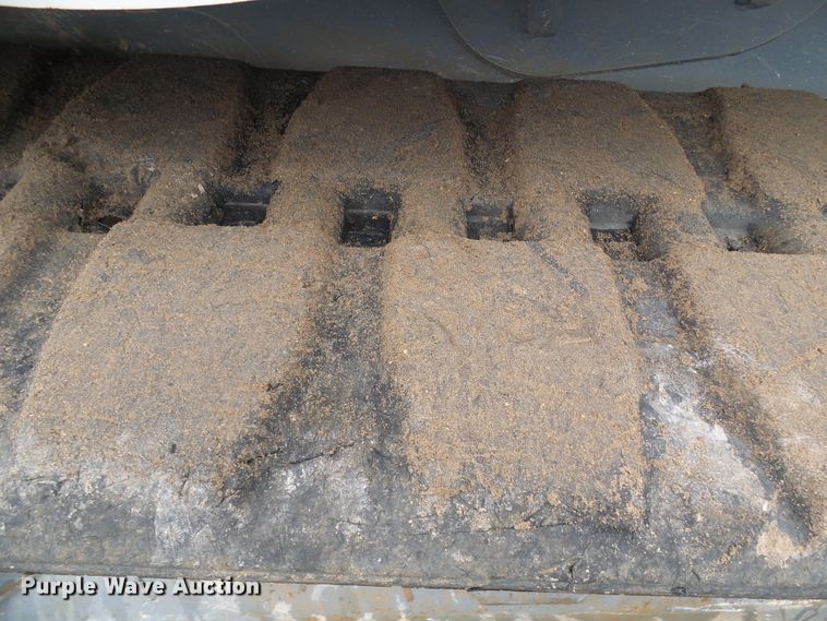 image for item EP9886 2019 Takeuchi TL12V-2  tracked skid steer loader