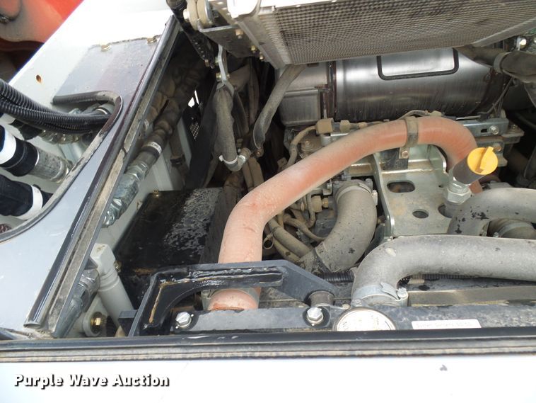 image for item EP9886 2019 Takeuchi TL12V-2  tracked skid steer loader