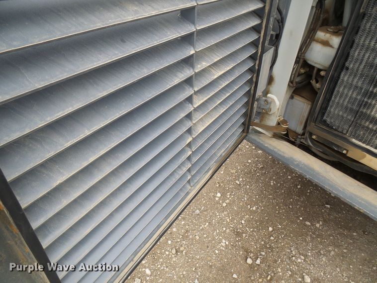 image for item EP9886 2019 Takeuchi TL12V-2  tracked skid steer loader