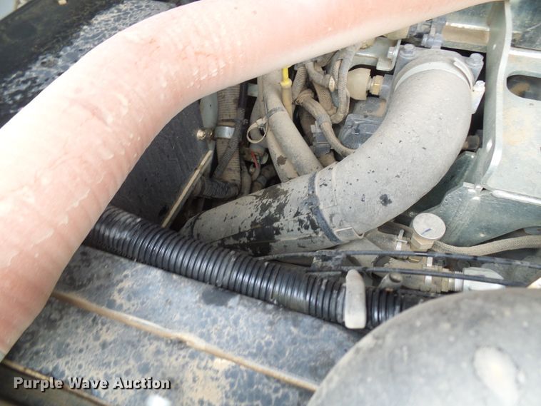 image for item EP9886 2019 Takeuchi TL12V-2  tracked skid steer loader