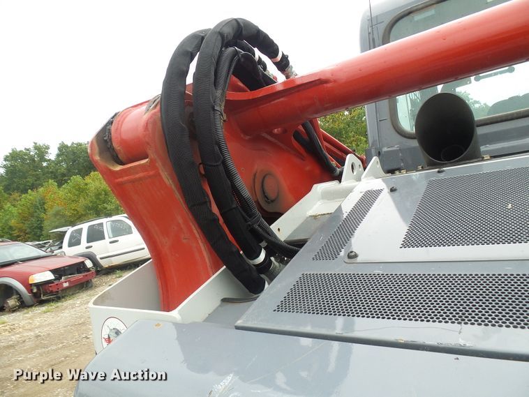 image for item EP9886 2019 Takeuchi TL12V-2  tracked skid steer loader