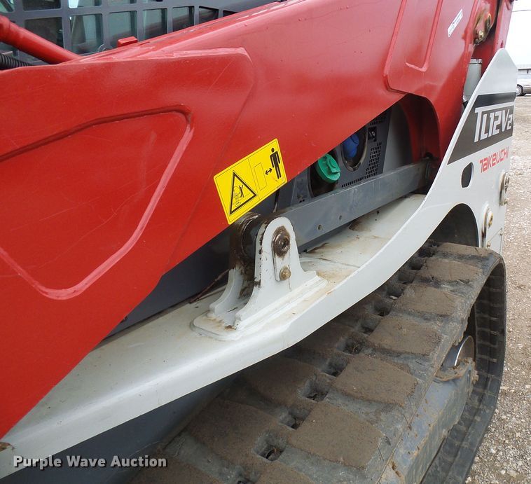 image for item EP9886 2019 Takeuchi TL12V-2  tracked skid steer loader