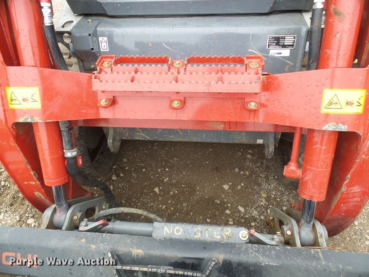 image for item EP9886 2019 Takeuchi TL12V-2  tracked skid steer loader