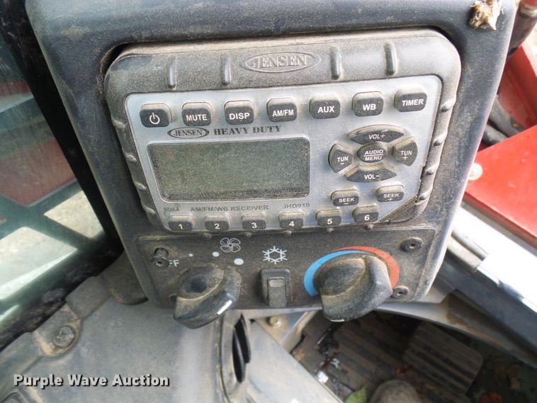 image for item EP9886 2019 Takeuchi TL12V-2  tracked skid steer loader