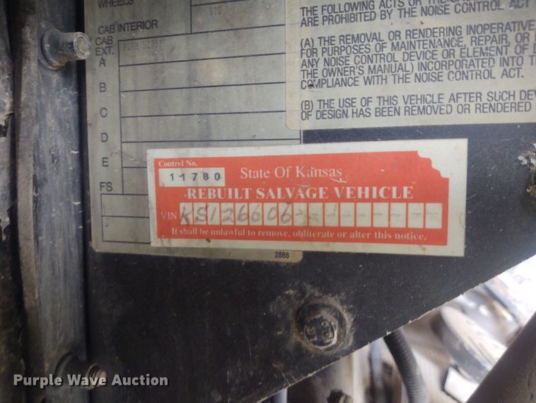 image for item EQ9396 1997 Kenworth  semi truck