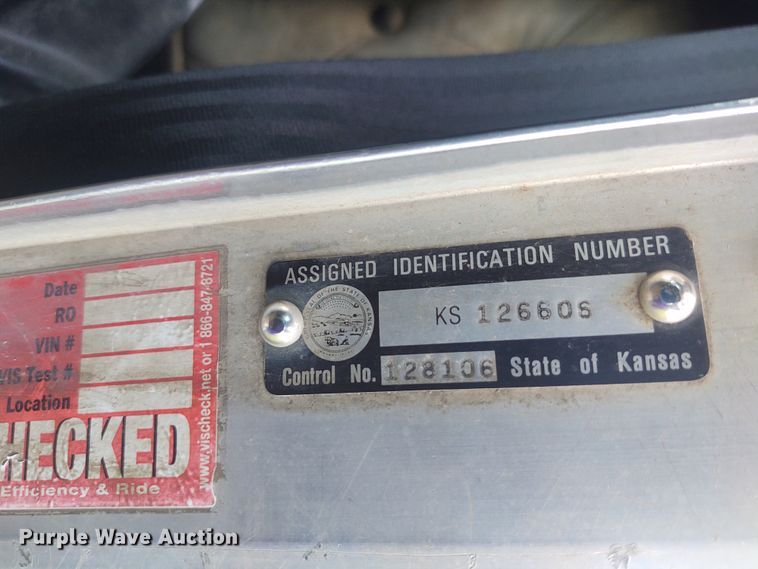 image for item EQ9396 1997 Kenworth  semi truck