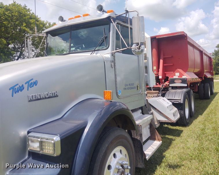 image for item EQ9396 1997 Kenworth  semi truck