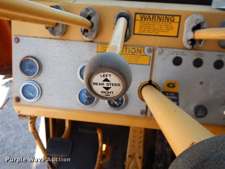 image for item FN9377 1982 Grove RT520 crane