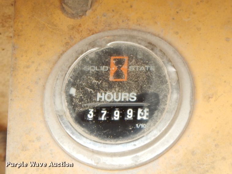 image for item FN9377 1982 Grove RT520 crane