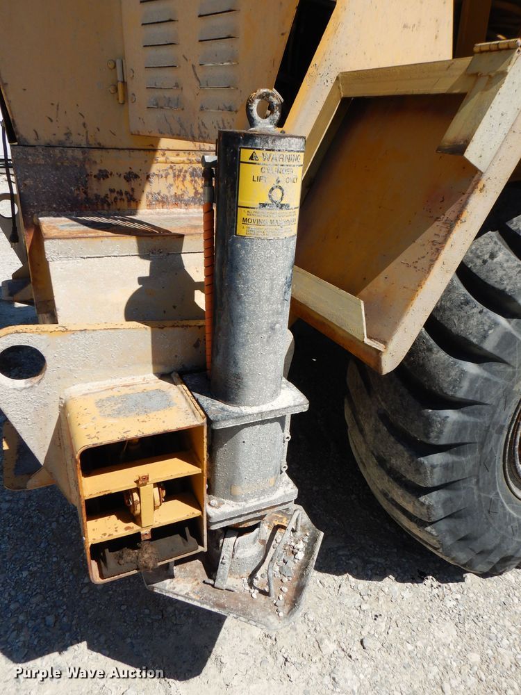 image for item FN9377 1982 Grove RT520 crane