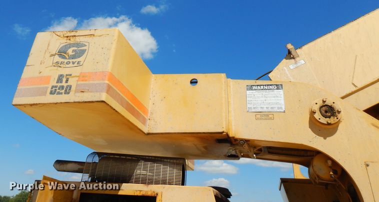 image for item FN9377 1982 Grove RT520 crane