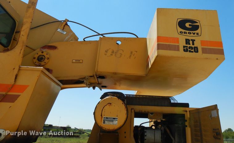 image for item FN9377 1982 Grove RT520 crane