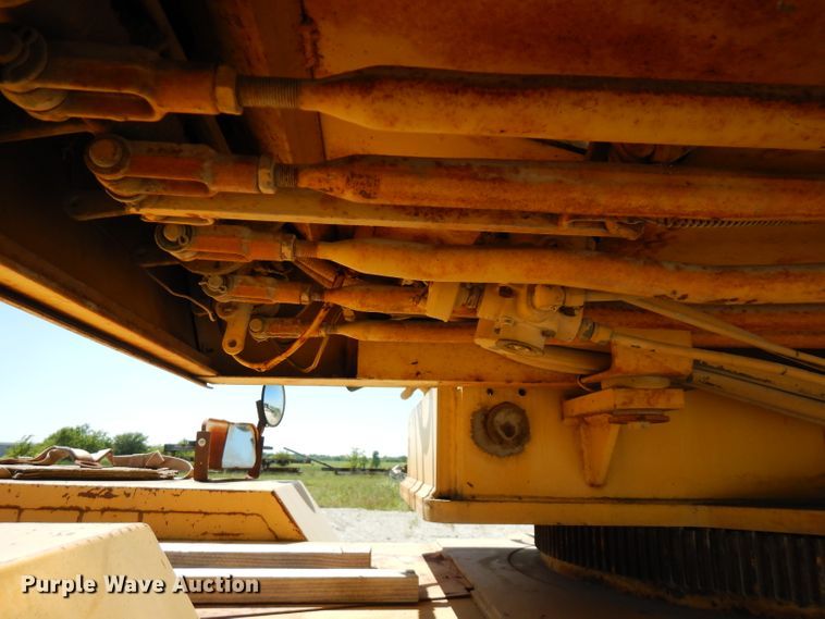 image for item FN9377 1982 Grove RT520 crane