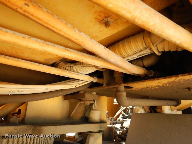 image for item FN9377 1982 Grove RT520 crane