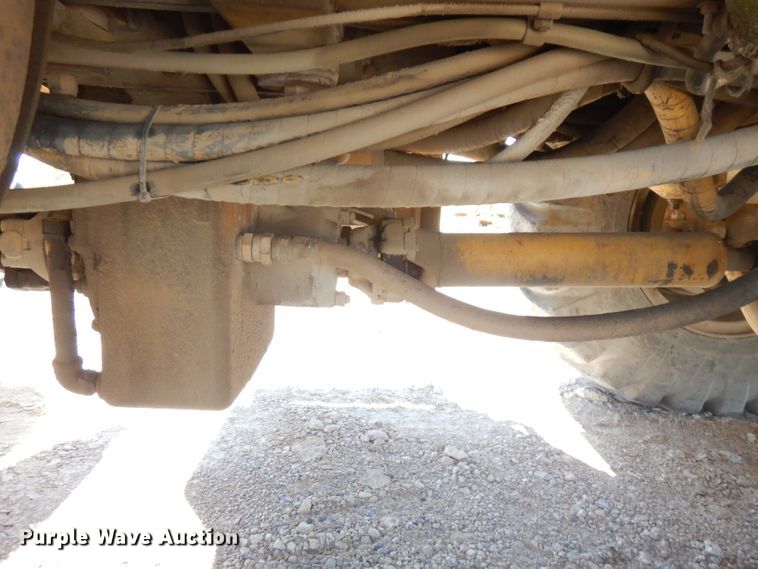 image for item FN9377 1982 Grove RT520 crane