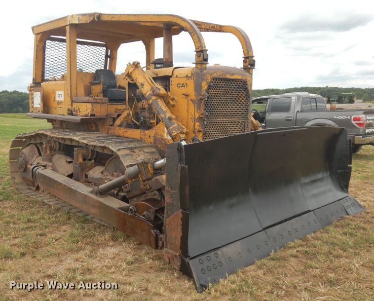 image for item FP9767 1972 Caterpillar D7F dozer