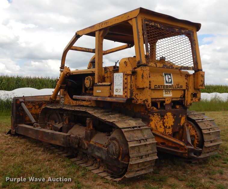 image for item FP9767 1972 Caterpillar D7F dozer