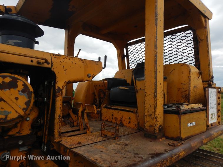 image for item FP9767 1972 Caterpillar D7F dozer