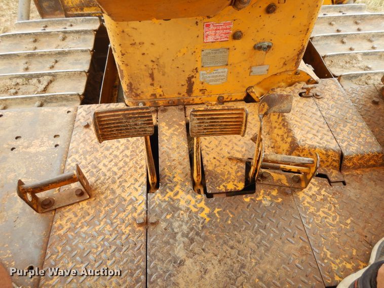 image for item FP9767 1972 Caterpillar D7F dozer