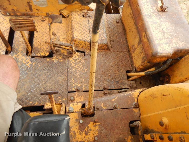 image for item FP9767 1972 Caterpillar D7F dozer